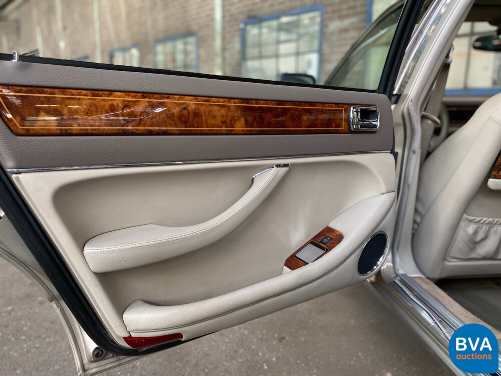 Daimler Six 4.0 LWB 241pk 1997 -Org. NL-, RB-TL-96