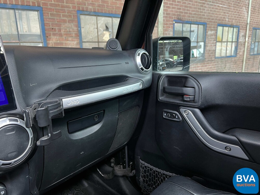 Jeep Wrangler Unlimited 3.6 V6 Sahara 284pk 2012, K-556-RT