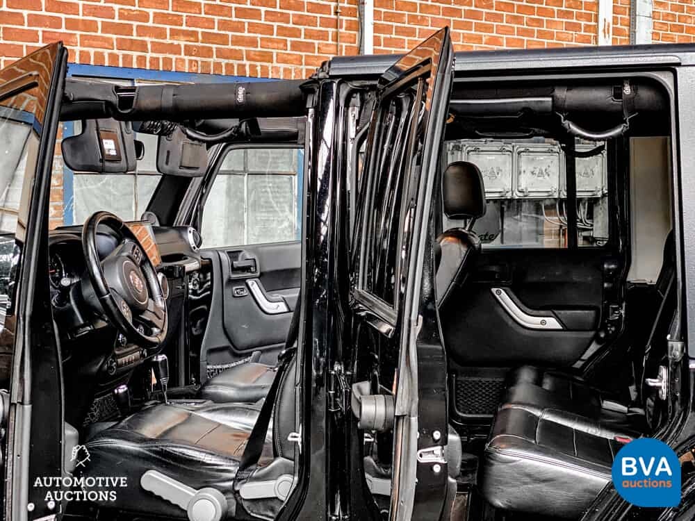 Jeep Wrangler Unlimited 3.6 V6 Sahara 284pk 2012, K-556-RT