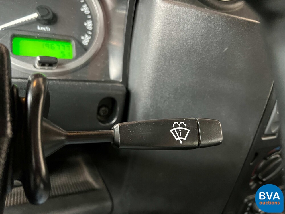 Land Rover Defender 110 TD4 122pk 2011, VX-466-H