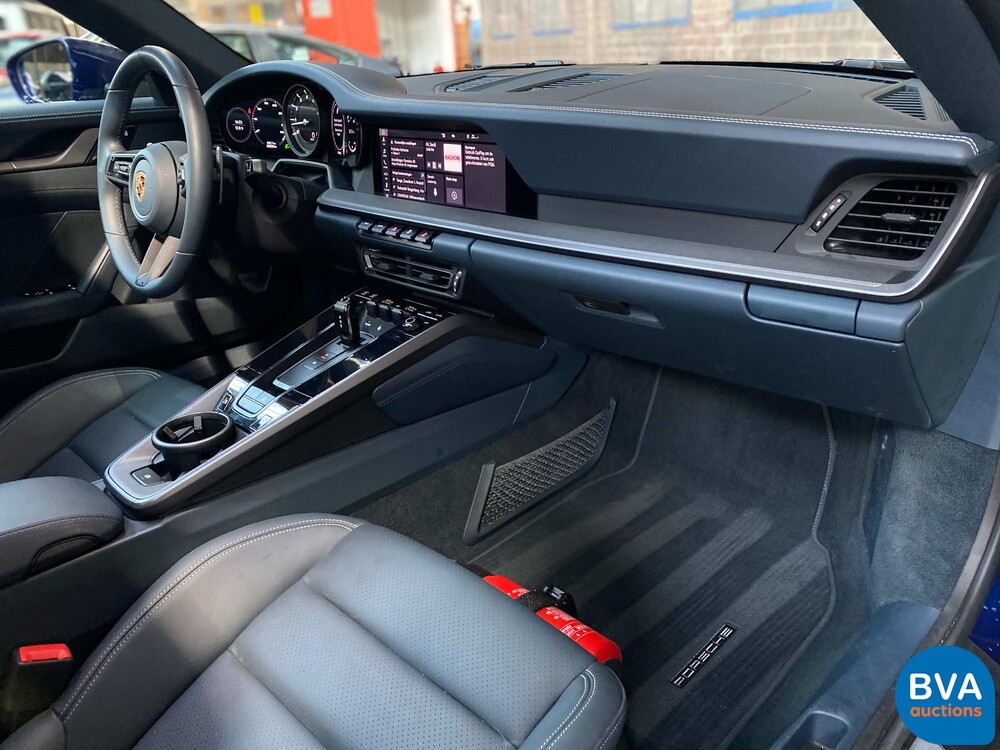 Porsche 911 Carrera 4 Coupe 992 385pk 2022 -GARANTIE-