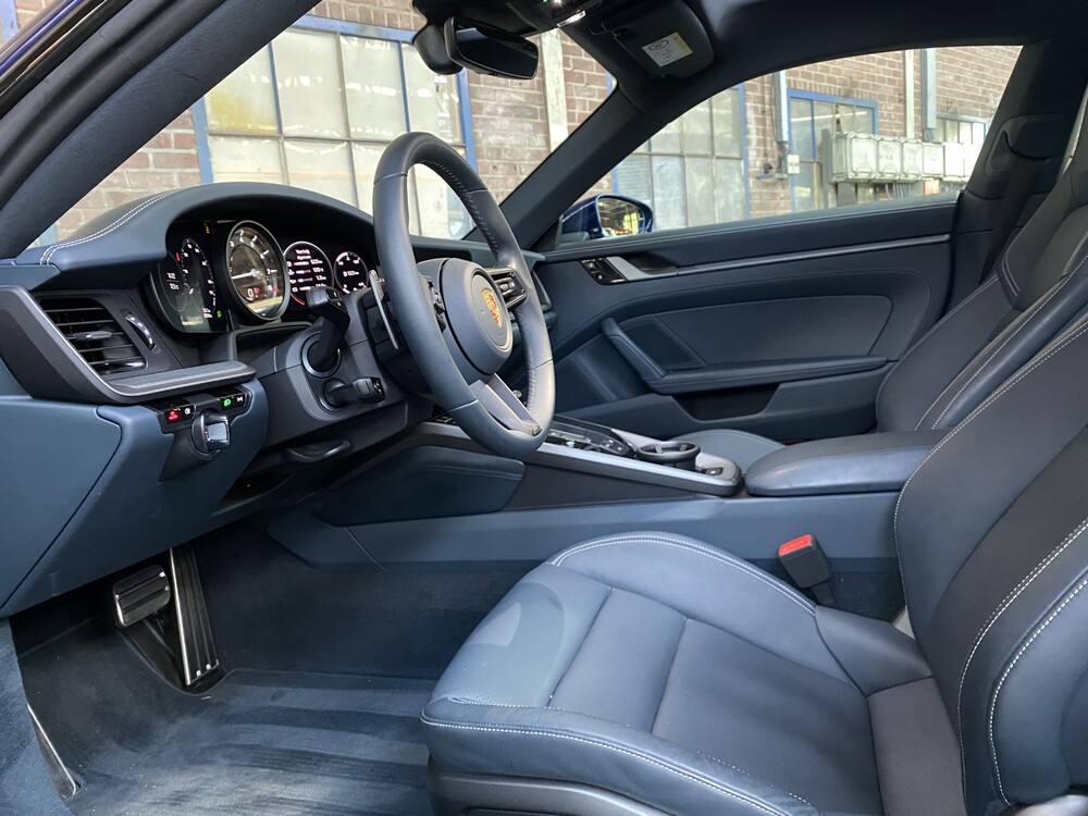 Porsche 911 Carrera 4 Coupe 992 385pk 2022 -GARANTIE-