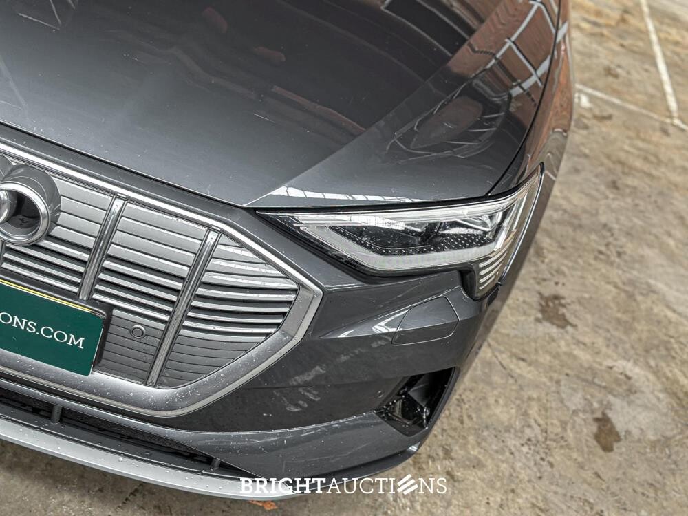 Audi E-tron 50 quattro Business edition 71 kWh 313pk 2020 (Origineel-NL+ 1e eigenaar), J-695-PX