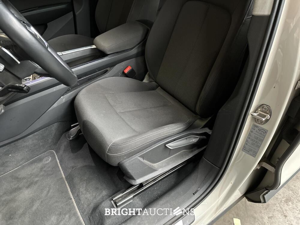 Audi E-tron 50 Quattro edition 71kWh 313pk 2020 (origineel-NL+ 1e eigenaar), J-109-NJ