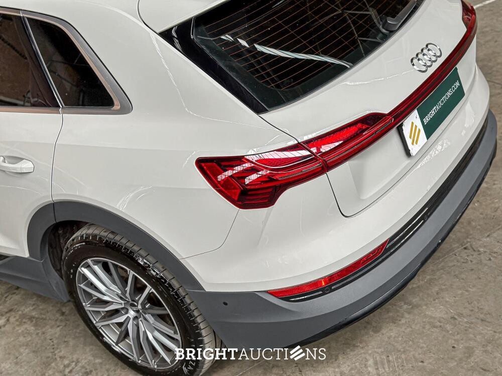 Audi E-tron 50 Quattro edition 71kWh 313pk 2020 (origineel-NL+ 1e eigenaar), J-109-NJ