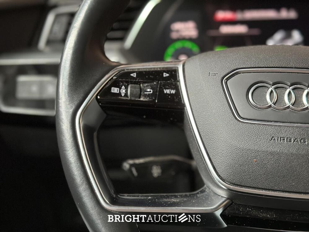Audi E-tron 50 Quattro edition 71kWh 313pk 2020 (origineel-NL+ 1e eigenaar), J-109-NJ