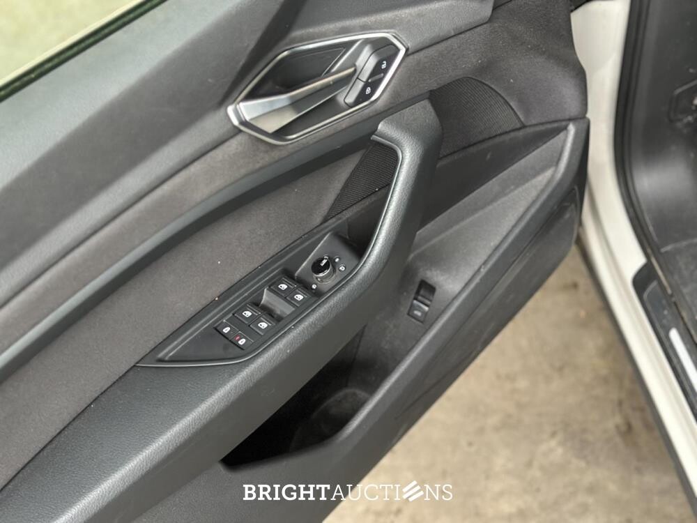 Audi E-tron 50 Quattro edition 71kWh 313pk 2020 (origineel-NL+ 1e eigenaar), J-109-NJ