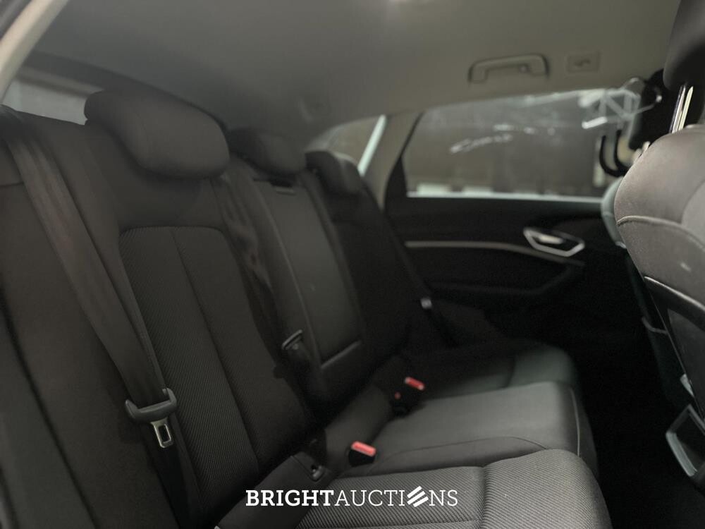 Audi E-tron 50 Quattro edition 71kWh 313pk 2020 (origineel-NL+ 1e eigenaar), J-109-NJ