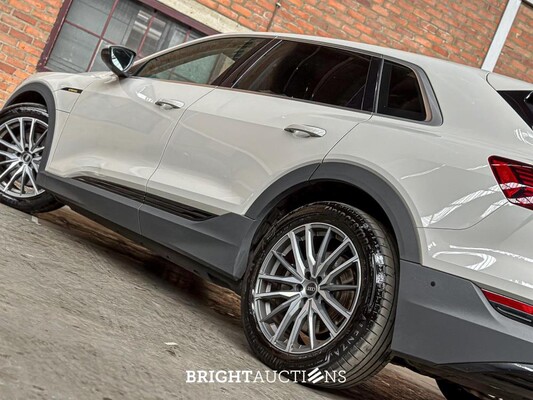 Audi E-tron 50 Quattro edition 71kWh 313pk 2020 (origineel-NL+ 1e eigenaar), J-109-NJ