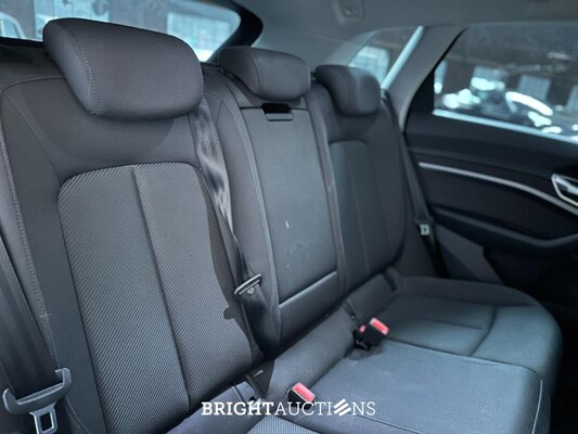 Audi E-tron 50 Quattro edition 71kWh 313pk 2020 (origineel-NL+ 1e eigenaar), J-109-NJ