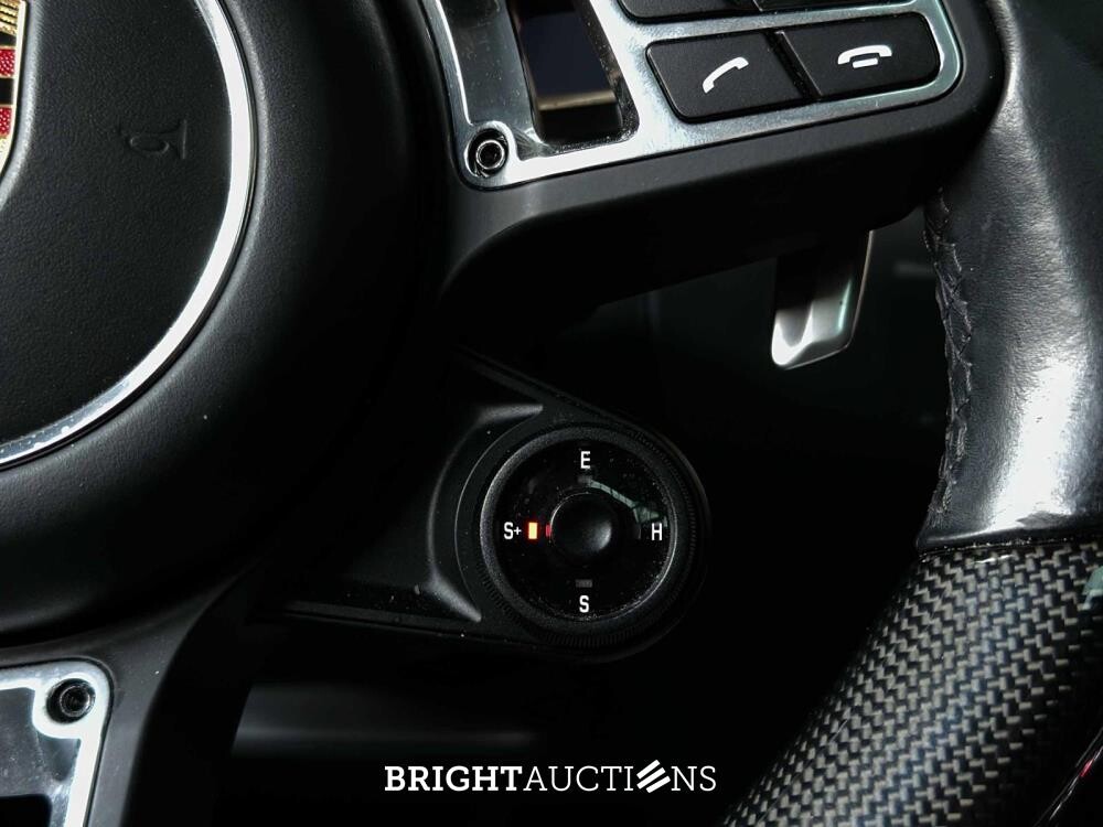 Porsche Cayenne Coupe Turbo S E-Hybrid 4.0 V8 -TECHART CARBON- 680hp 2020 (Original-NL), J-707-RT