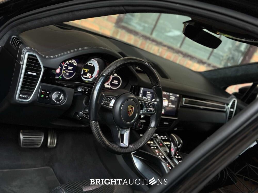 Porsche Cayenne Coupe Turbo S E-Hybrid 4.0 V8 -TECHART CARBON- 680hp 2020 (Original-NL), J-707-RT