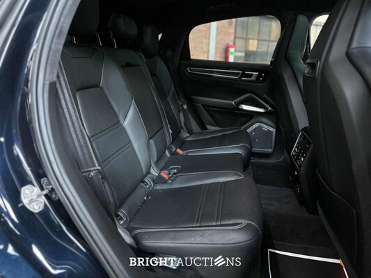 Porsche Cayenne Coupe Turbo S E-Hybrid 4.0 V8 -TECHART CARBON- 680pk 2020 (Origineel-NL), J-707-RT