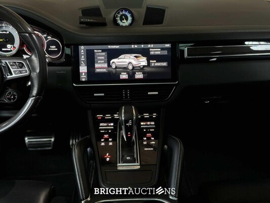 Porsche Cayenne Coupe Turbo S E-Hybrid 4.0 V8 -TECHART CARBON- 680pk 2020 (Origineel-NL), J-707-RT