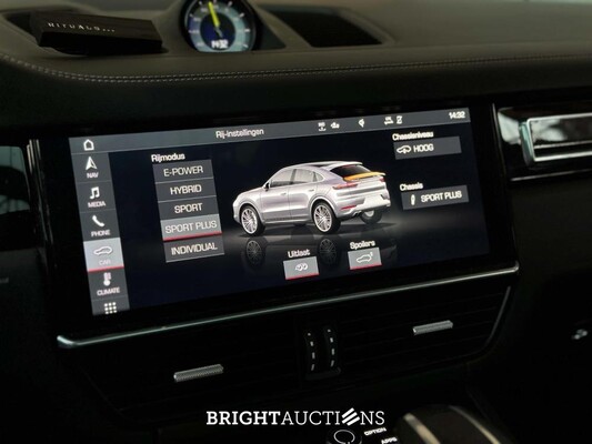 Porsche Cayenne Coupe Turbo S E-Hybrid 4.0 V8 -TECHART CARBON- 680pk 2020 (Origineel-NL), J-707-RT