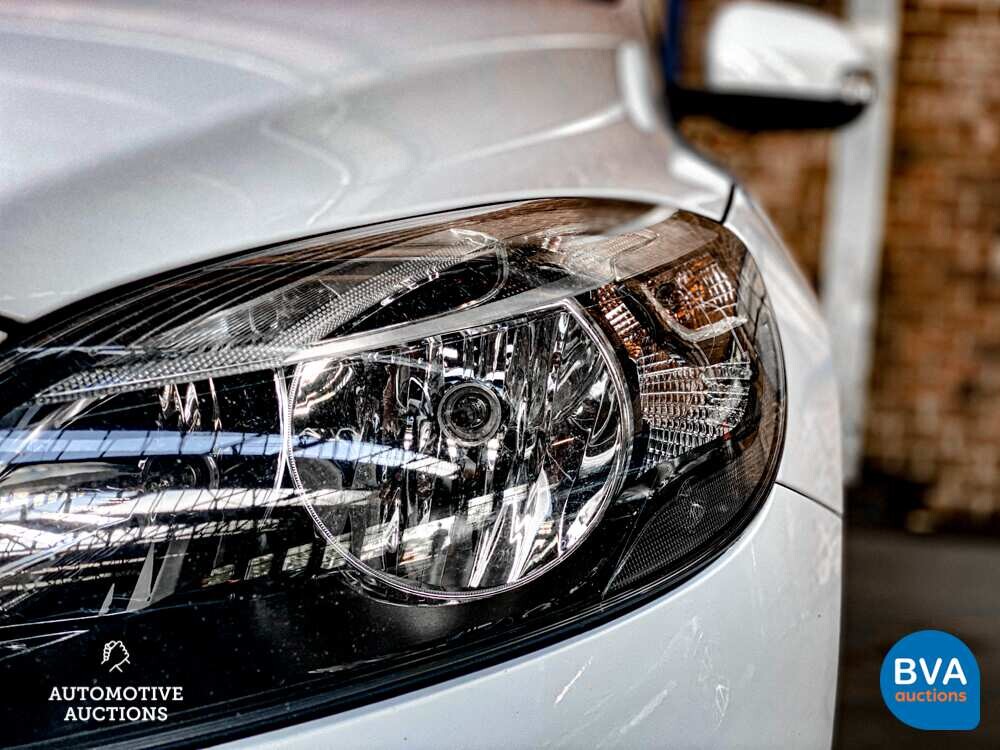 Volvo V40 D2 1.6  Base Business 114pk 2014 -Org. NL-, 2-XVZ-74