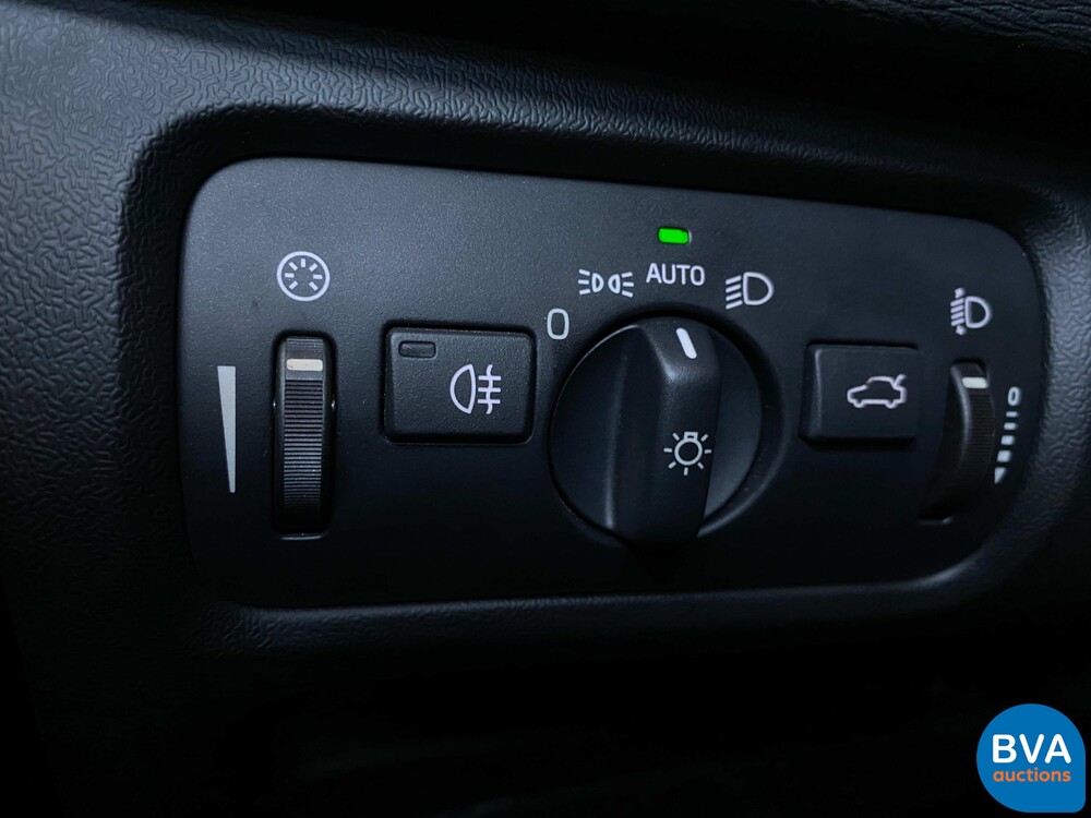 Volvo V40 D2 1.6  Base Business 114pk 2014 -Org. NL-, 2-XVZ-74