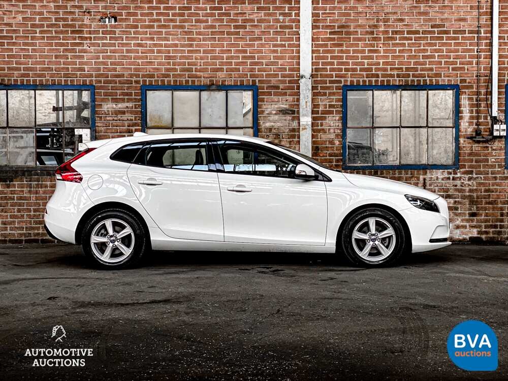 Volvo V40 D2 1.6  Base Business 114pk 2014 -Org. NL-, 2-XVZ-74