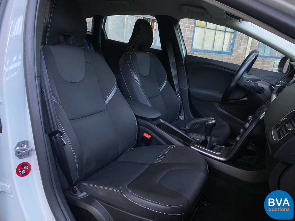 Volvo V40 D2 1.6  Base Business 114pk 2014 -Org. NL-, 2-XVZ-74