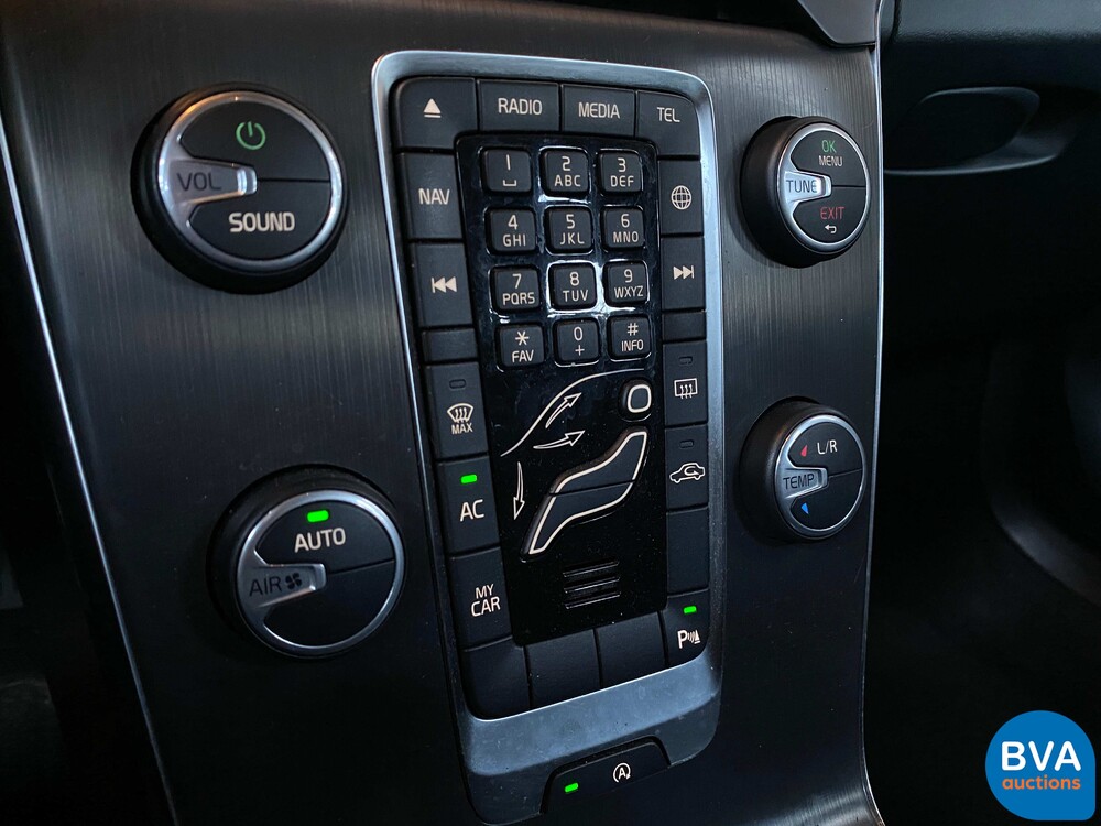 Volvo V40 D2 1.6  Base Business 114pk 2014 -Org. NL-, 2-XVZ-74