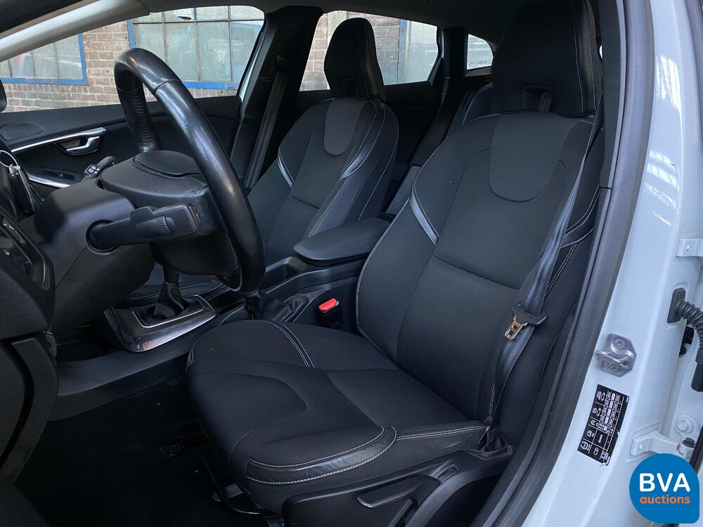 Volvo V40 D2 1.6  Base Business 114pk 2014 -Org. NL-, 2-XVZ-74