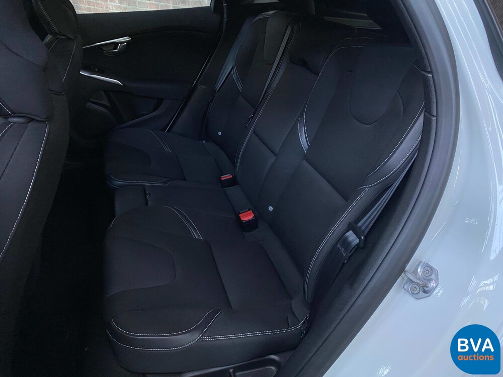 Volvo V40 D2 1.6  Base Business 114pk 2014 -Org. NL-, 2-XVZ-74