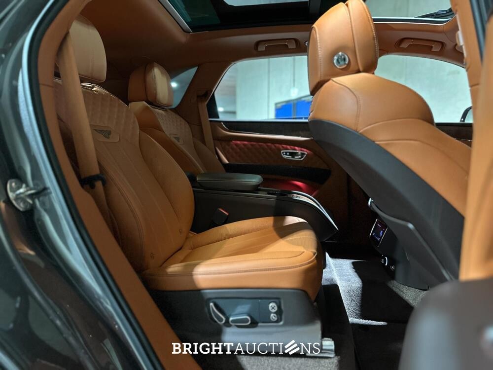 Bentley Bentayga 4.0 V8 549pk 2022 (Origineel-NL + 1e Eigenaar), N-251-VK