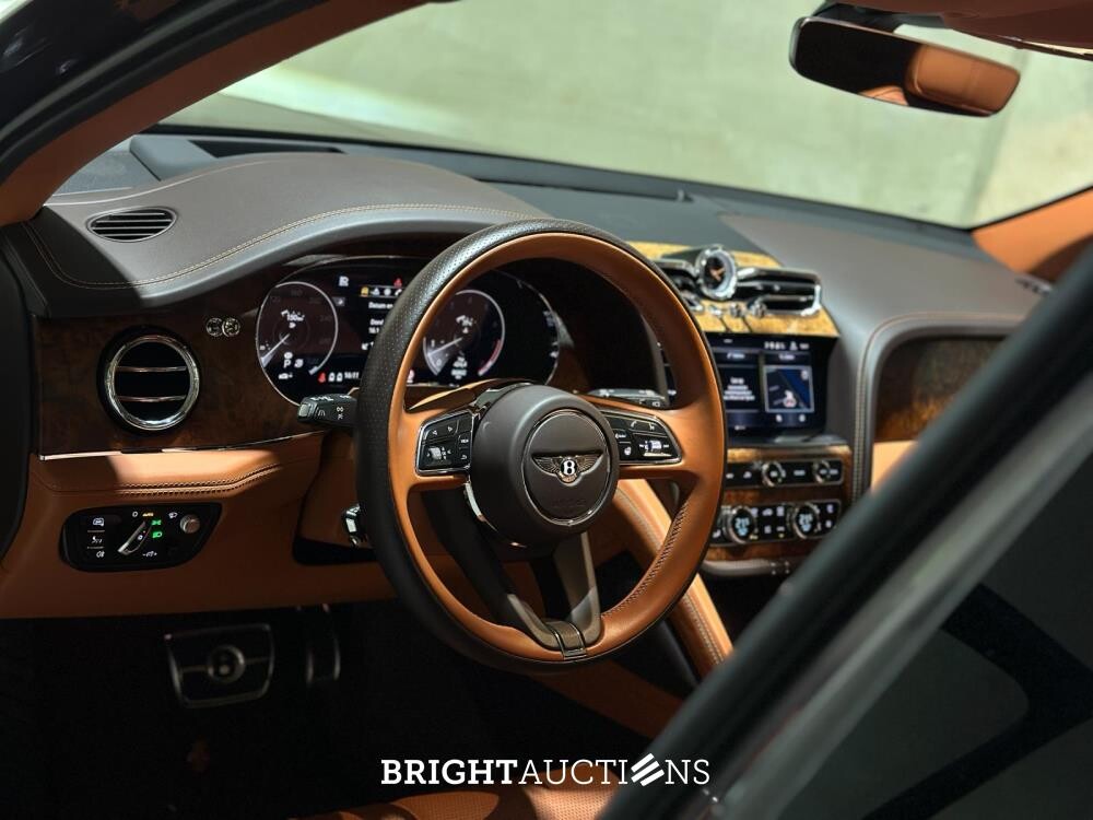 Bentley Bentayga 4.0 V8 549pk 2022 (Origineel-NL + 1e Eigenaar), N-251-VK