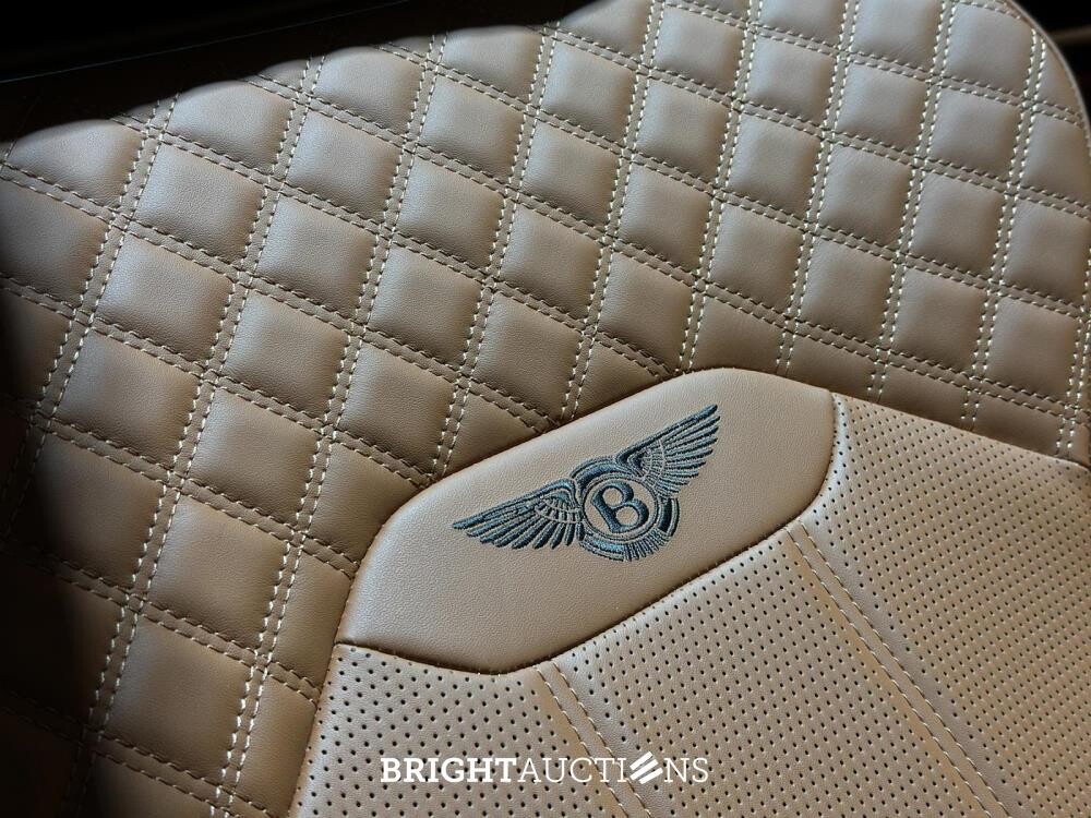 Bentley Bentayga 4.0 V8 549pk 2022 (Origineel-NL + 1e Eigenaar), N-251-VK