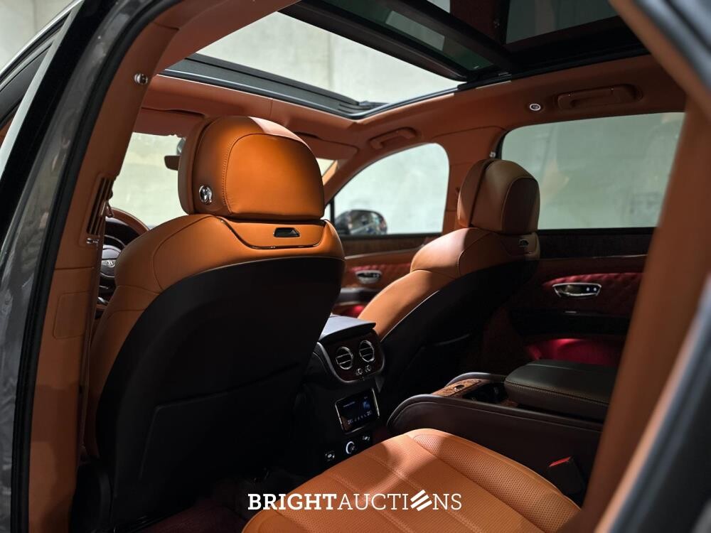 Bentley Bentayga 4.0 V8 549pk 2022 (Origineel-NL + 1e Eigenaar), N-251-VK