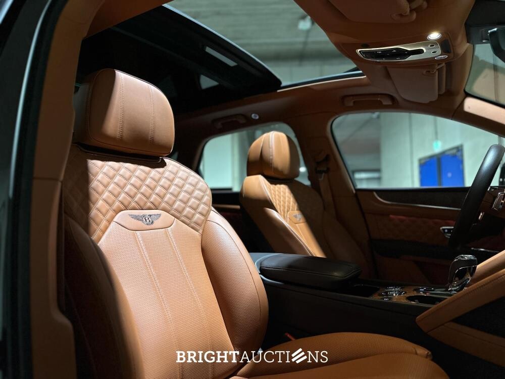 Bentley Bentayga 4.0 V8 549pk 2022 (Origineel-NL + 1e Eigenaar), N-251-VK