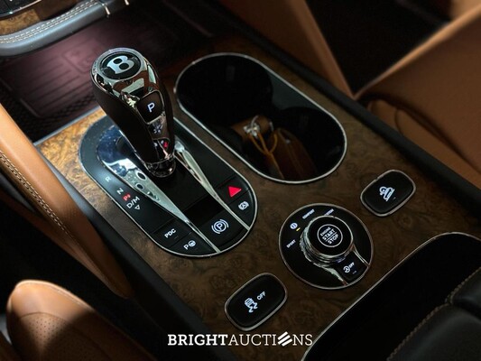 Bentley Bentayga 4.0 V8 549pk 2022 (Origineel-NL + 1e Eigenaar), N-251-VK