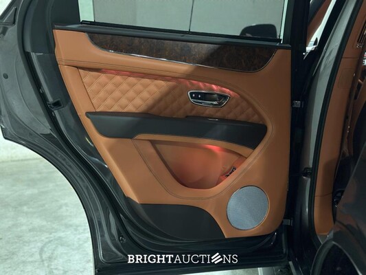 Bentley Bentayga 4.0 V8 549pk 2022 (Origineel-NL + 1e Eigenaar), N-251-VK