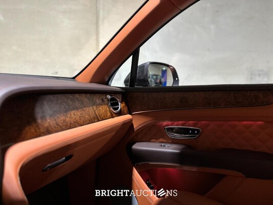 Bentley Bentayga 4.0 V8 549pk 2022 (Origineel-NL + 1e Eigenaar), N-251-VK