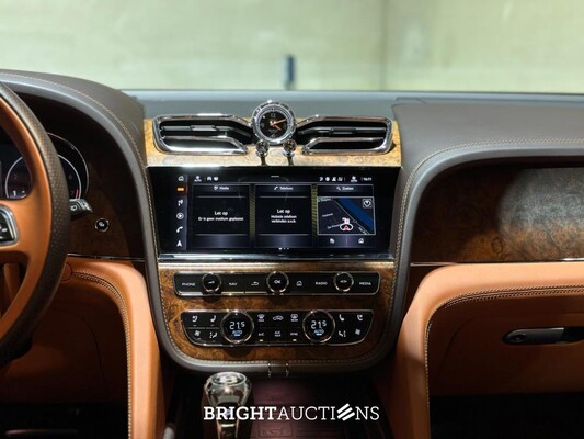 Bentley Bentayga 4.0 V8 549pk 2022 (Origineel-NL + 1e Eigenaar), N-251-VK