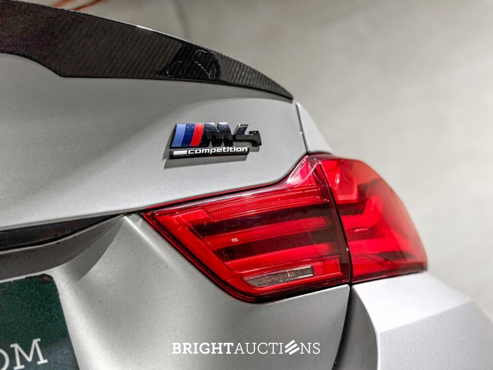 BMW M4 Competition M-Performance 450pk 2017 4-serie Coupe, P-767-SK
