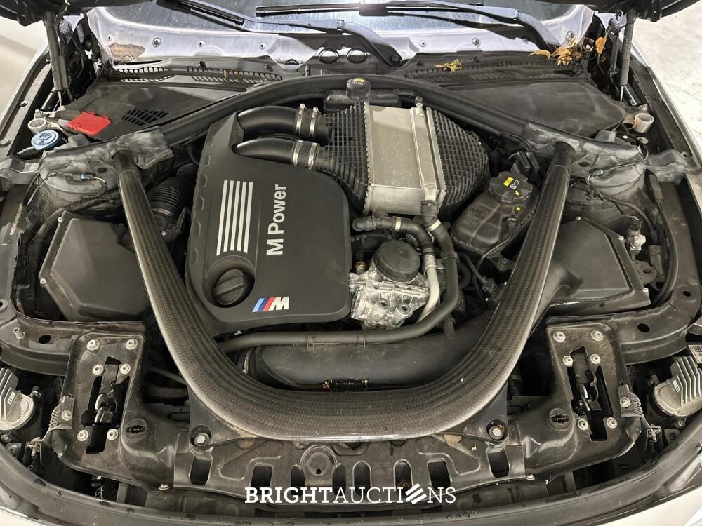 BMW M4 Competition M-Performance 450pk 2017 4-serie Coupe, P-767-SK
