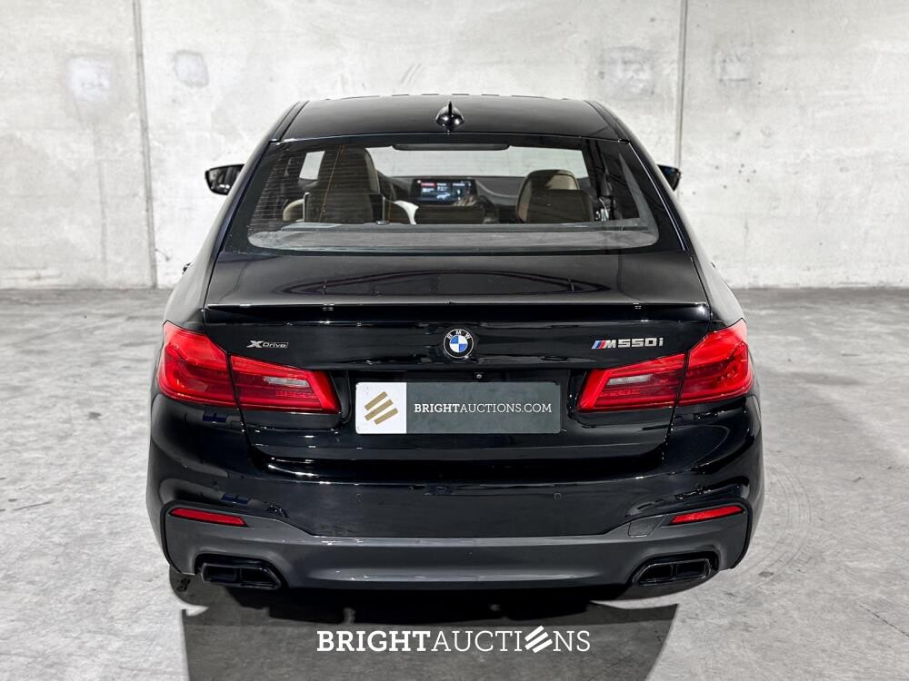 BMW M550i xDrive High Executive 462pk 2018 (Origineel-NL), RS-253-R