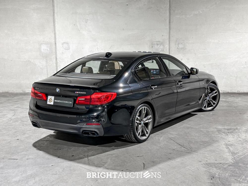BMW M550i xDrive High Executive 462pk 2018 (Origineel-NL), RS-253-R