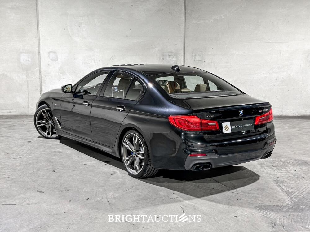 BMW M550i xDrive High Executive 462pk 2018 (Origineel-NL), RS-253-R