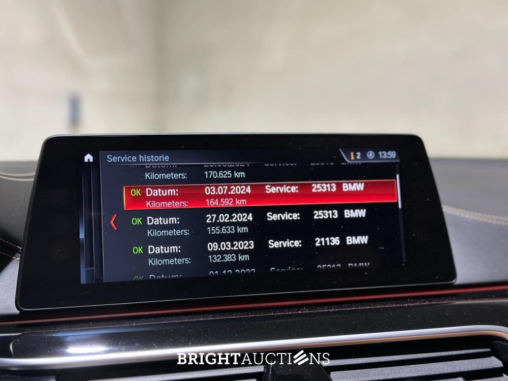 BMW M550i xDrive High Executive 462pk 2018 (Origineel-NL), RS-253-R