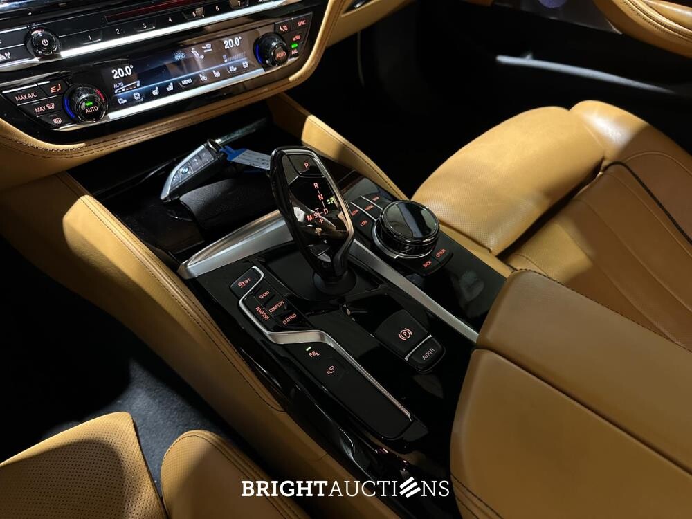 BMW M550i xDrive High Executive 462pk 2018 (Origineel-NL), RS-253-R