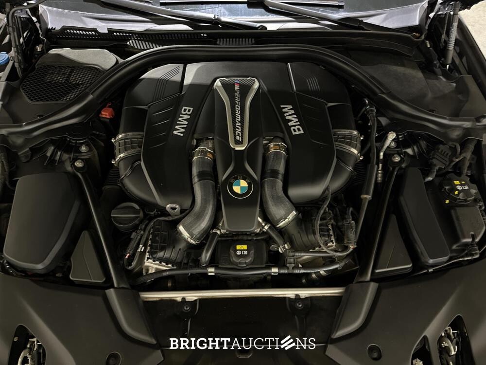 BMW M550i xDrive High Executive 462pk 2018 (Origineel-NL), RS-253-R