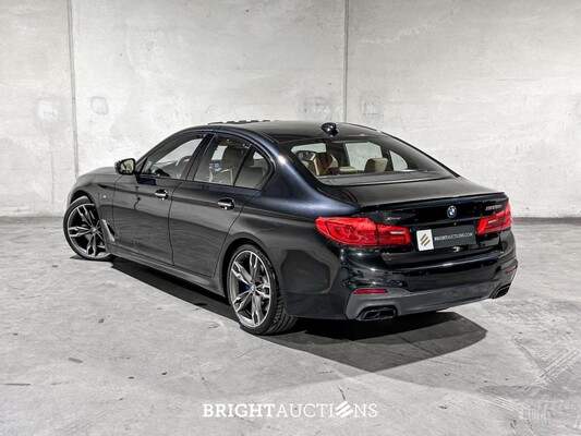 BMW M550i xDrive High Executive G30 462pk 2018 (Origineel-NL), RS-253-R