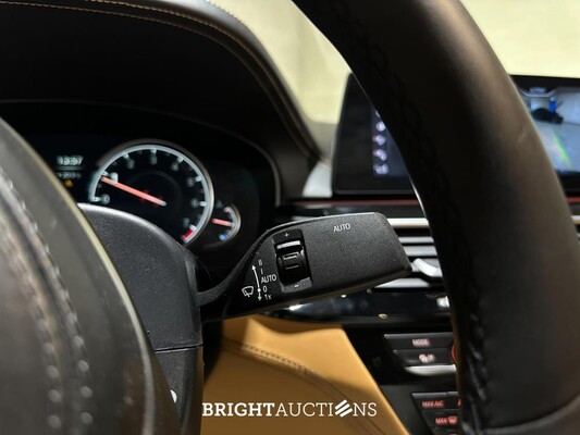 BMW M550i xDrive High Executive G30 462pk 2018 (Origineel-NL), RS-253-R