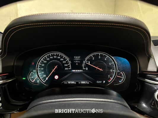 BMW M550i xDrive High Executive G30 462pk 2018 (Origineel-NL), RS-253-R