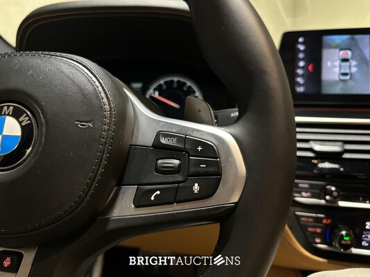 BMW M550i xDrive High Executive G30 462pk 2018 (Origineel-NL), RS-253-R