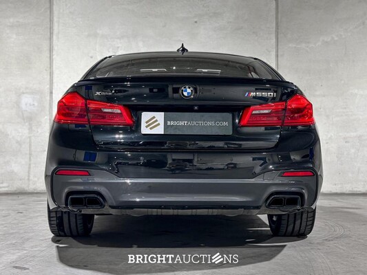 BMW M550i xDrive High Executive G30 462pk 2018 (Origineel-NL), RS-253-R