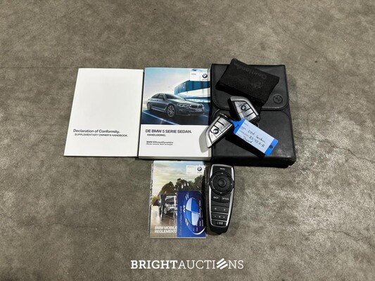 BMW M550i xDrive High Executive G30 462pk 2018 (Origineel-NL), RS-253-R