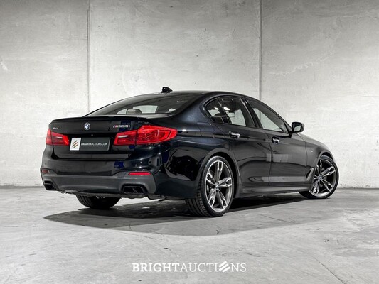 BMW M550i xDrive High Executive G30 462pk 2018 (Origineel-NL), RS-253-R